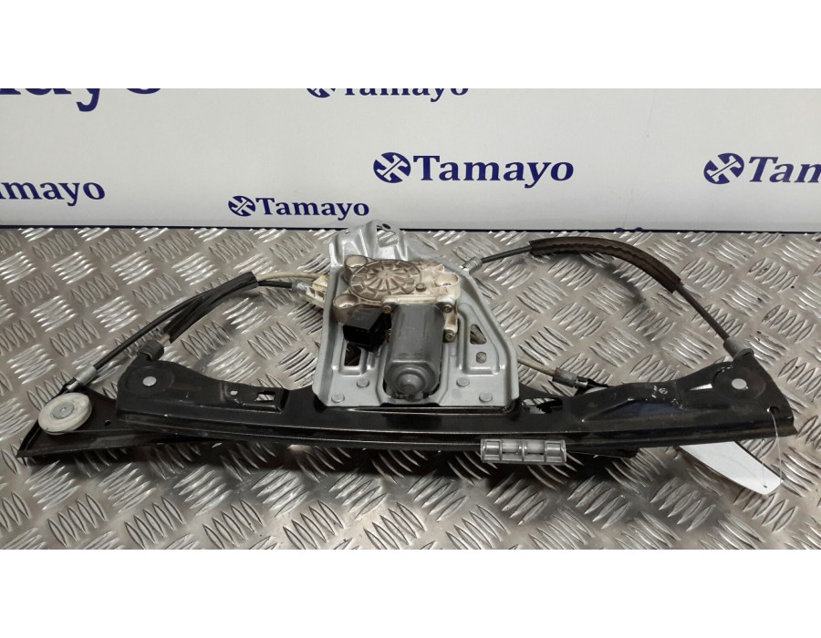 Recambio de elevalunas delantero derecho para mercedes-benz clase c (w203) familiar 2.6 cat referencia OEM IAM A2118201742 77460