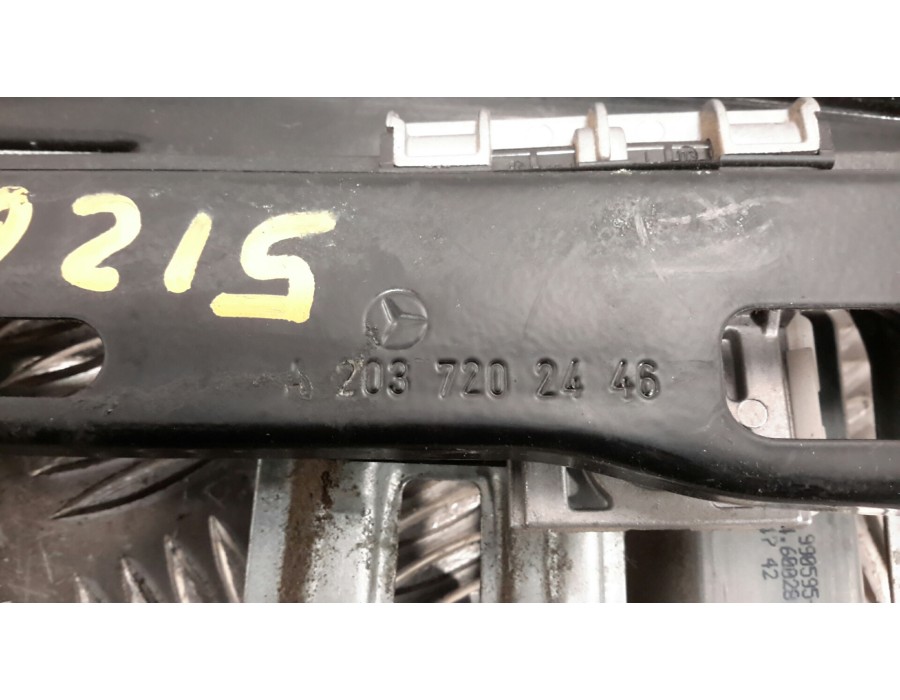 Recambio de elevalunas delantero derecho para mercedes-benz clase c (w203) familiar 2.6 cat referencia OEM IAM A2118201742 77460