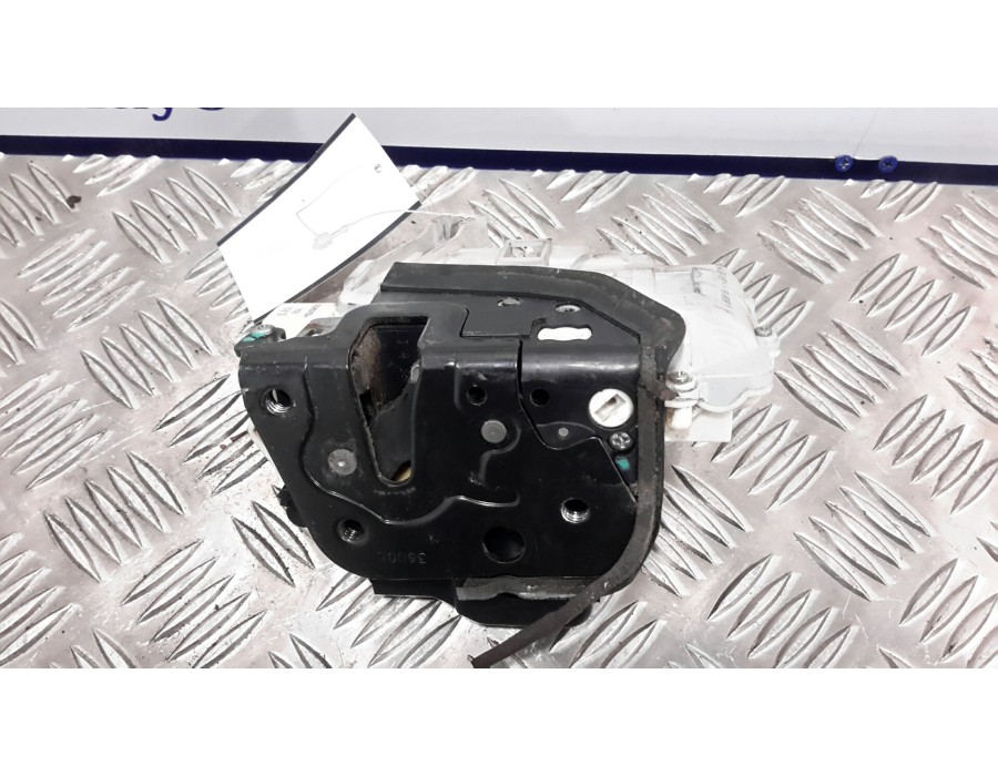 Recambio de cerradura puerta delantera derecha para audi a4 berlina (8e) 2.0 tdi 16v (103kw) referencia OEM IAM 8E1837016AA  
