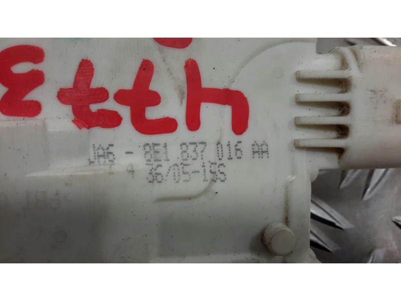 Recambio de cerradura puerta delantera derecha para audi a4 berlina (8e) 2.0 tdi 16v (103kw) referencia OEM IAM 8E1837016AA  
