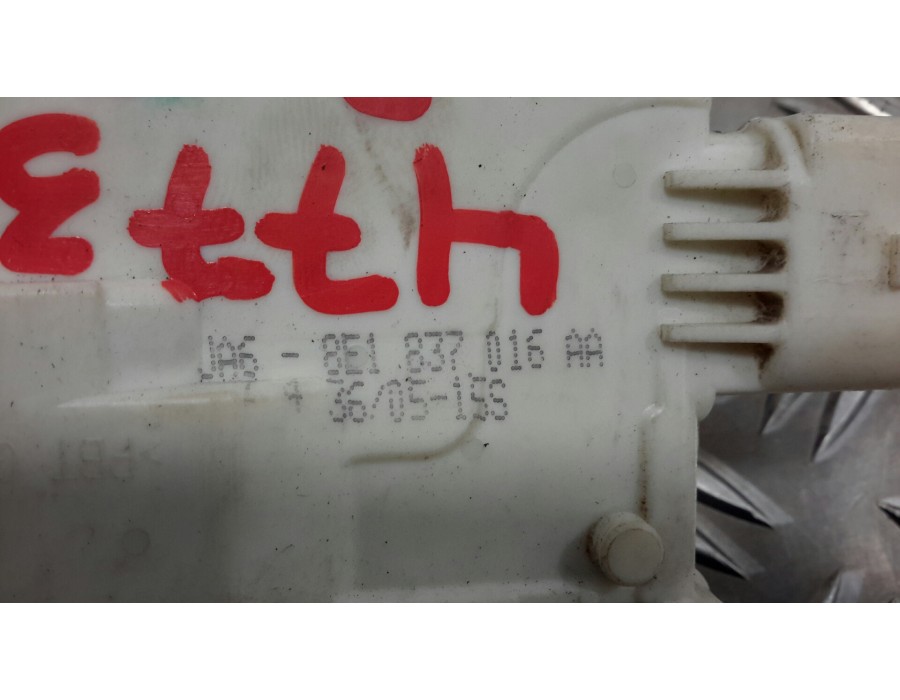 Recambio de cerradura puerta delantera derecha para audi a4 berlina (8e) 2.0 tdi 16v (103kw) referencia OEM IAM 8E1837016AA  