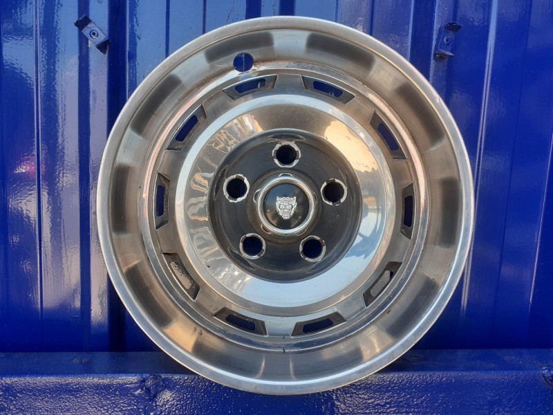 Recambio de tapacubos para jaguar xj6/12 3.6 cat referencia OEM IAM XJ6 - XJ12  