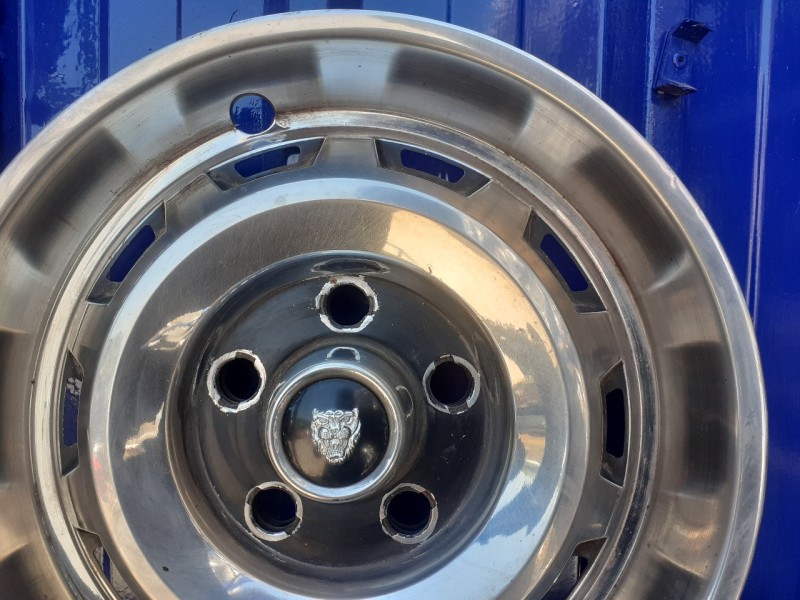 Recambio de tapacubos para jaguar xj6/12 3.6 cat referencia OEM IAM XJ6 - XJ12  