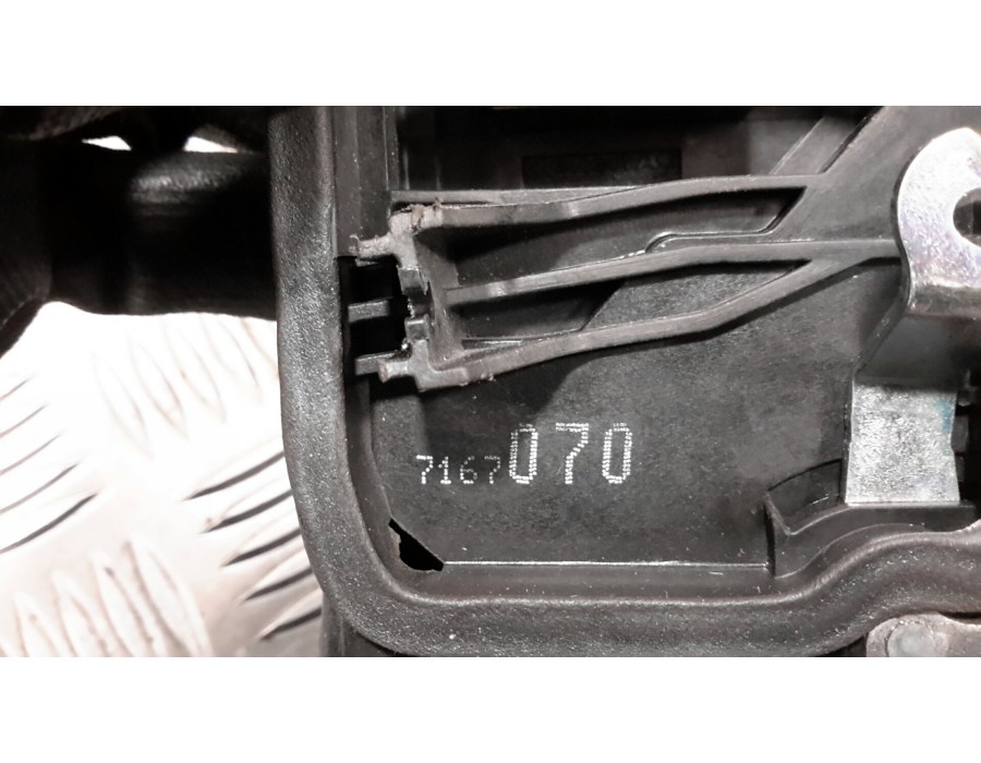 Recambio de cerradura puerta trasera derecha para bmw serie 1 berlina (e81/e87) 2.0 16v diesel referencia OEM IAM 7167070  