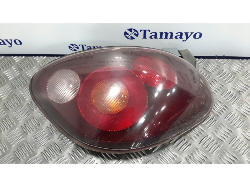 Recambio de piloto trasero derecho para fiat bravo (182) 1.9 turbodiesel referencia OEM IAM 46538352  