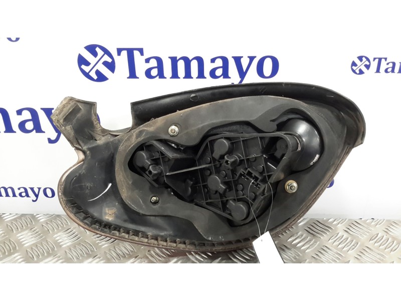 Recambio de piloto trasero derecho para fiat bravo (182) 1.9 turbodiesel referencia OEM IAM 46538352  