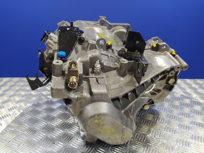 Recambio de caja cambios para volvo v40 familiar 1.9 diesel cat referencia OEM IAM M56L2  