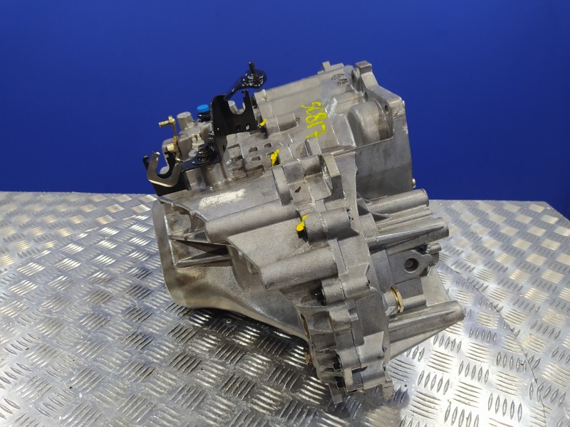 Recambio de caja cambios para volvo v40 familiar 1.9 diesel cat referencia OEM IAM M56L2  