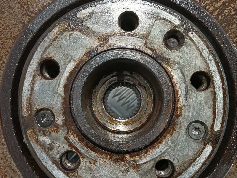 Recambio de mangueta delantera izquierda para peugeot 308 sw referencia OEM IAM   