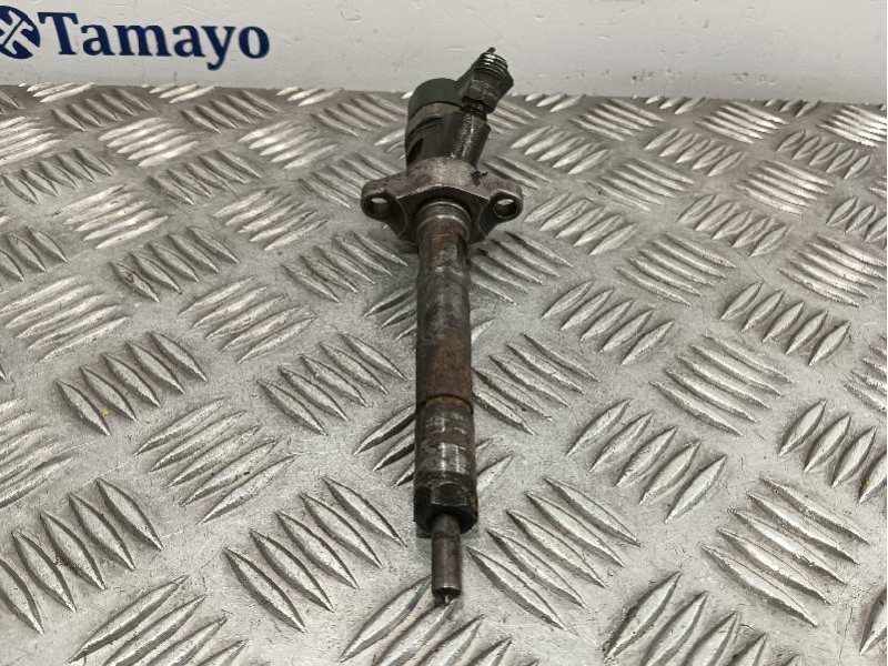 Recambio de inyector para fiat bravo (198) 1.9 8v jtd cat referencia OEM IAM 0445110281  