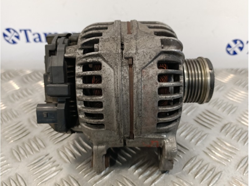 Recambio de alternador para volkswagen passat berlina (3b3) 1.9 tdi referencia OEM IAM 028903031  0124515083