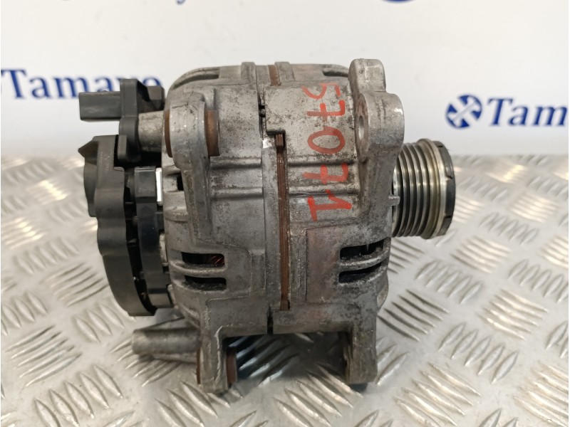 Recambio de alternador para volkswagen passat berlina (3b3) 1.9 tdi referencia OEM IAM 028903031  0124515083