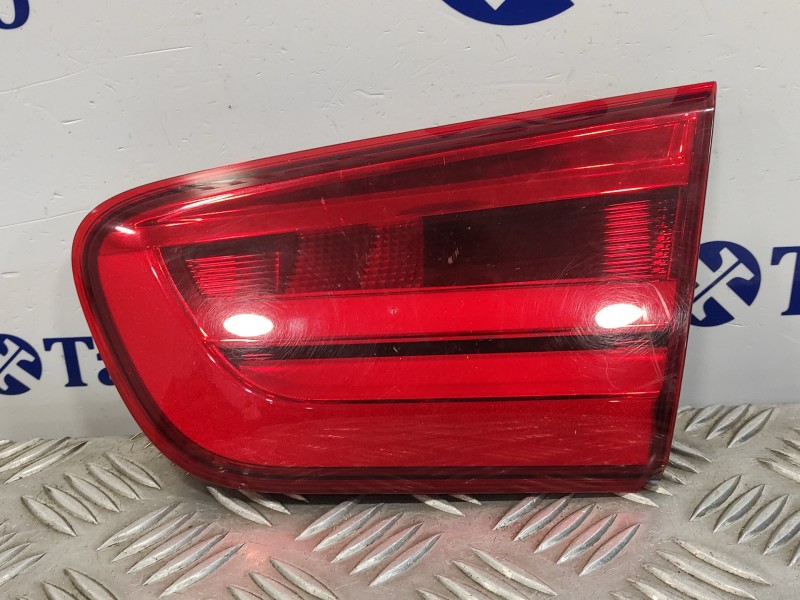 Recambio de piloto trasero derecho interior para bmw serie 1 lim f21 ac referencia OEM IAM   735902009