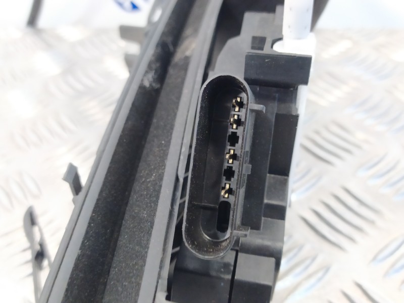 Recambio de cerradura puerta delantera derecha para ford transit connect referencia OEM IAM AM5AU21812BF  