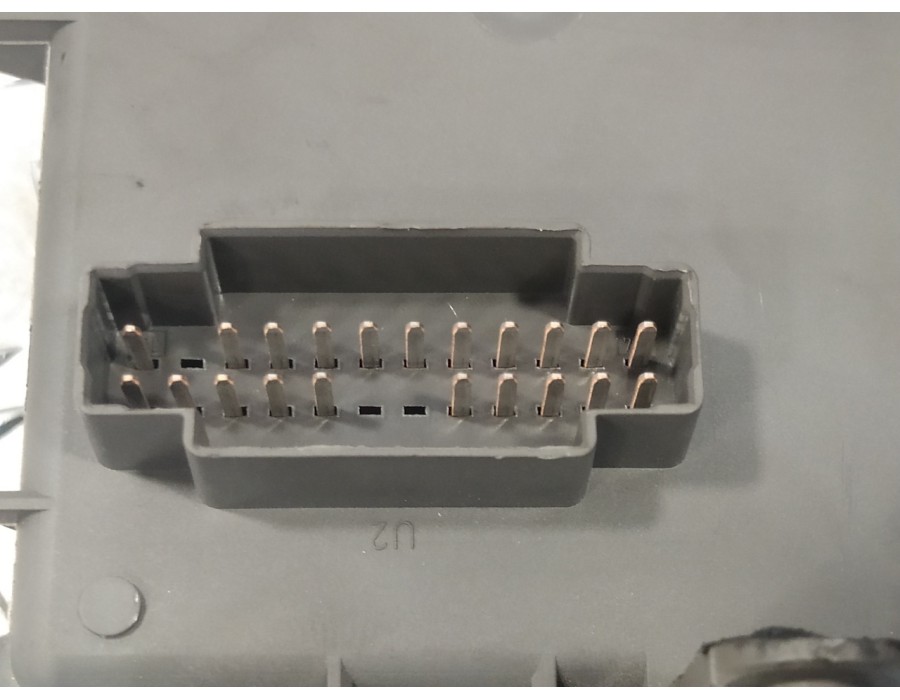 Recambio de caja reles / fusibles para renault espace iv (jk0) 2.2 dci turbodiesel referencia OEM IAM 8200447438A  518837117