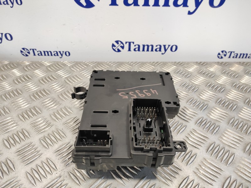 Recambio de caja reles / fusibles para kia carnival 2.9 crdi cat referencia OEM IAM 919544D2700H  97RA010046