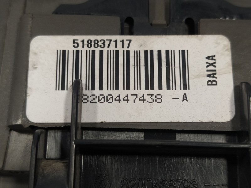 Recambio de caja reles / fusibles para renault espace iv (jk0) 2.2 dci turbodiesel referencia OEM IAM 8200447438A  518837117