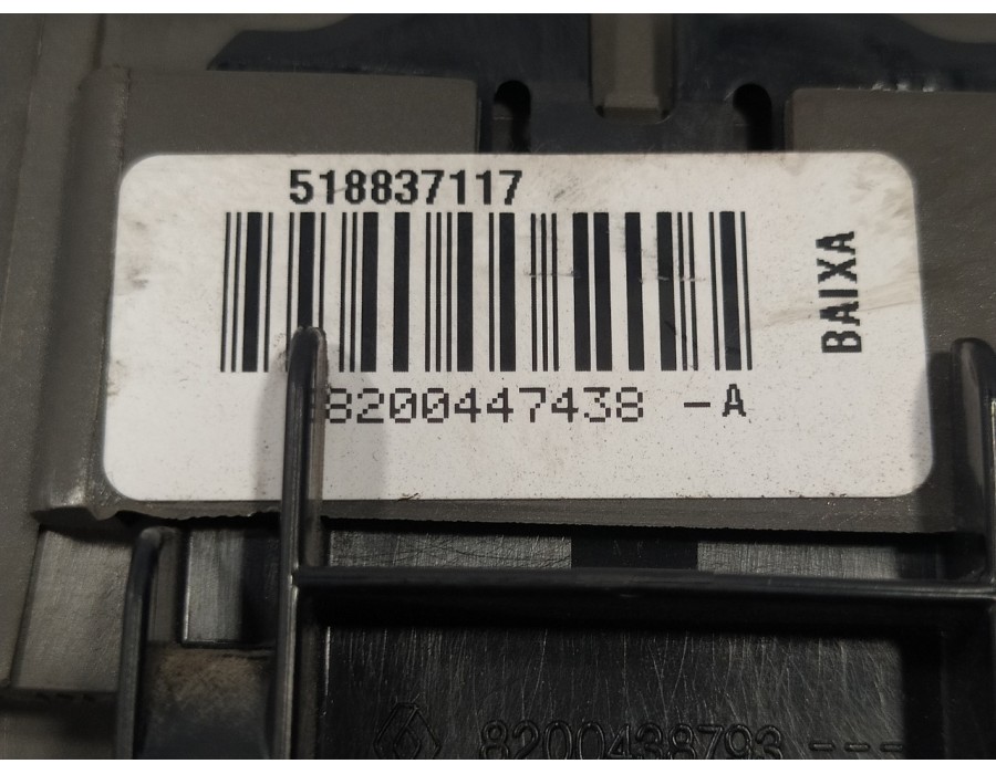 Recambio de caja reles / fusibles para renault espace iv (jk0) 2.2 dci turbodiesel referencia OEM IAM 8200447438A  518837117