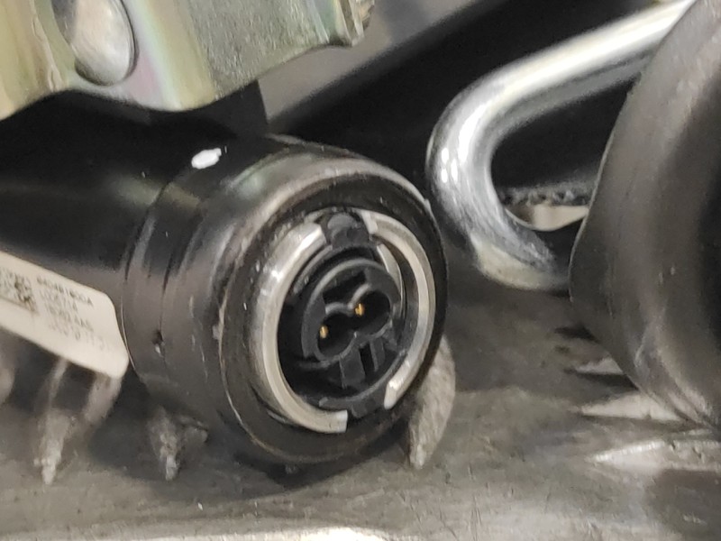 Recambio de cinturon seguridad delantero izquierdo para ford transit connect referencia OEM IAM 635404900B  