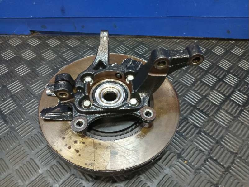 Recambio de mangueta delantera izquierda para kia carens ( ) referencia OEM IAM   