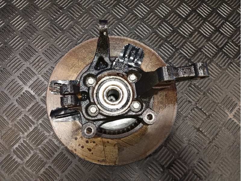 Recambio de mangueta delantera izquierda para kia carens ( ) referencia OEM IAM   