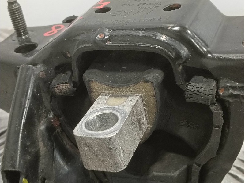 Recambio de soporte motor para skoda fabia (6y2/6y3) 1.4 16v referencia OEM IAM 6Q0199555  