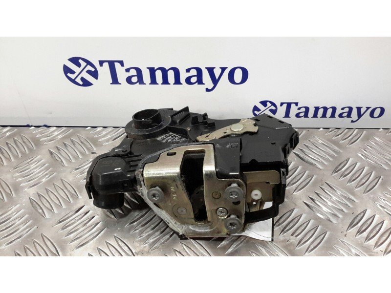 Recambio de cerradura puerta delantera izquierda para toyota corolla verso (e12) referencia OEM IAM   
