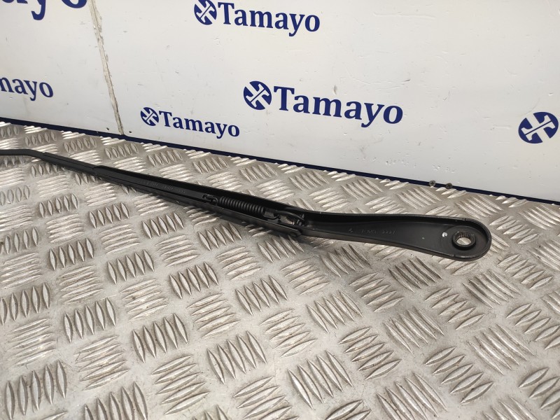 Recambio de brazo limpia delantero derecho para renault clio v 1.0 tce referencia OEM IAM 288865010R  