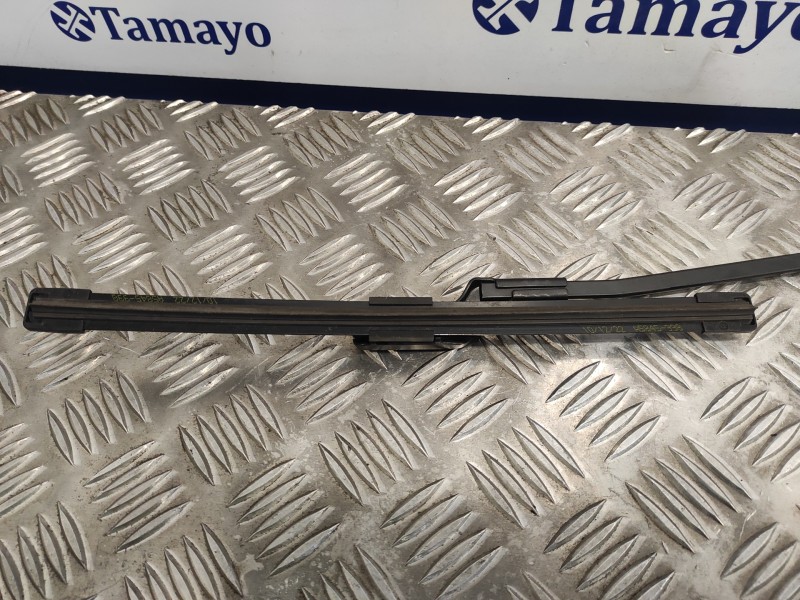 Recambio de brazo limpia delantero derecho para renault clio v 1.0 tce referencia OEM IAM 288865010R  