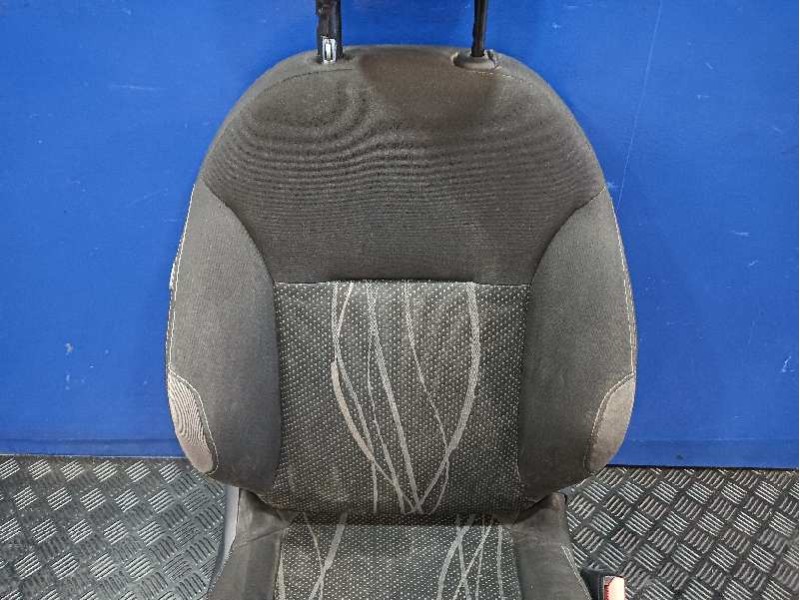 Recambio de asiento delantero derecho para peugeot 208 1.2 12v e-vti referencia OEM IAM   