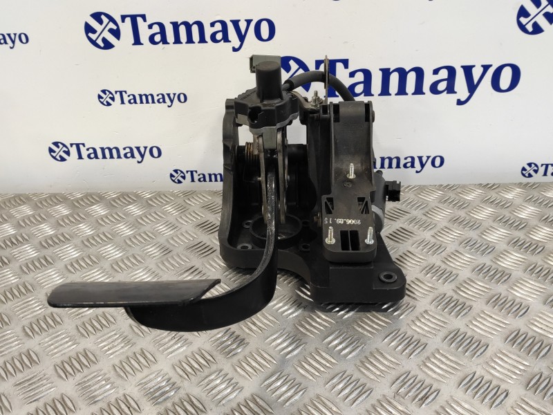 Recambio de pedal freno para kia carnival 2.9 crdi cat referencia OEM IAM 328324D600  