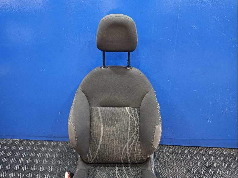 Recambio de asiento delantero izquierdo para peugeot 208 1.2 12v e-vti referencia OEM IAM   