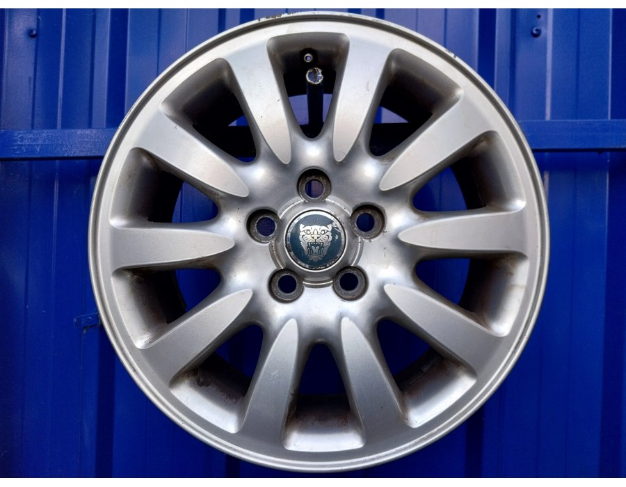 Recambio de llanta para jaguar x-type referencia OEM IAM 1X43-1007-BA  