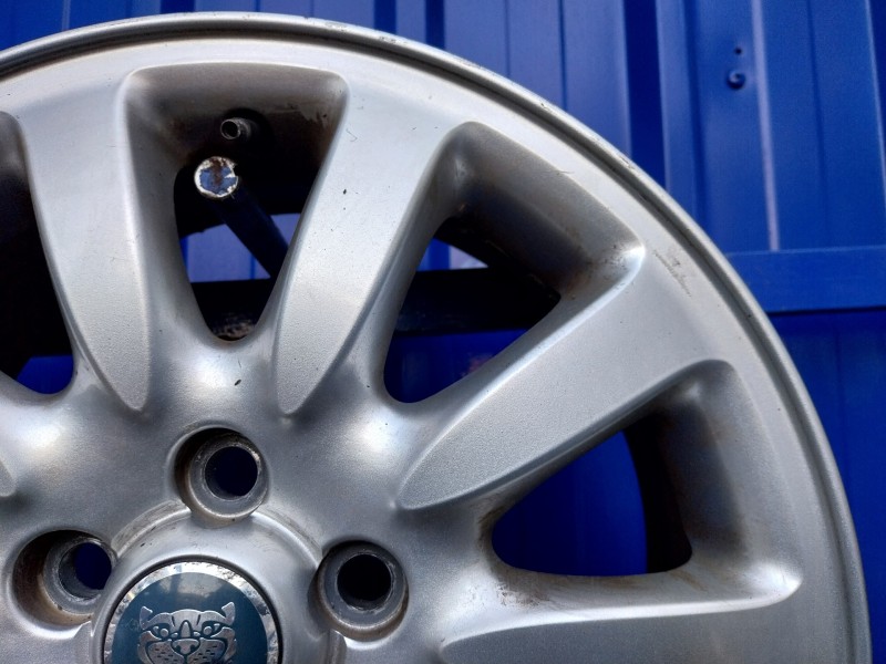 Recambio de llanta para jaguar x-type referencia OEM IAM 1X43-1007-BA  