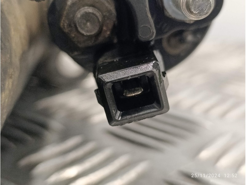 Recambio de motor arranque para volkswagen bora berlina (1j2) 1.9 sdi referencia OEM IAM   001125018