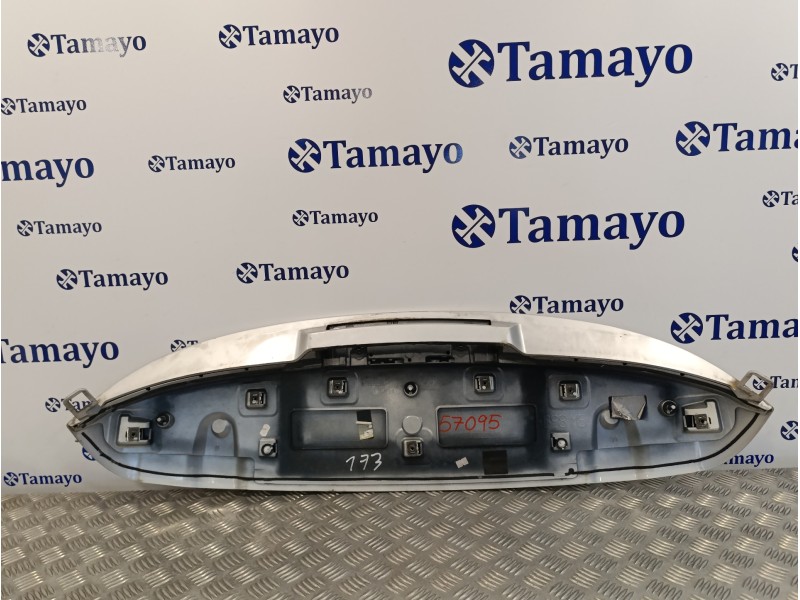 Recambio de aleron trasero para renault clio iv 1.5 dci diesel fap referencia OEM IAM 960307284R  