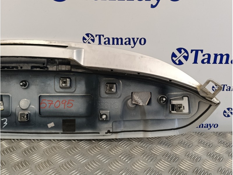 Recambio de aleron trasero para renault clio iv 1.5 dci diesel fap referencia OEM IAM 960307284R  