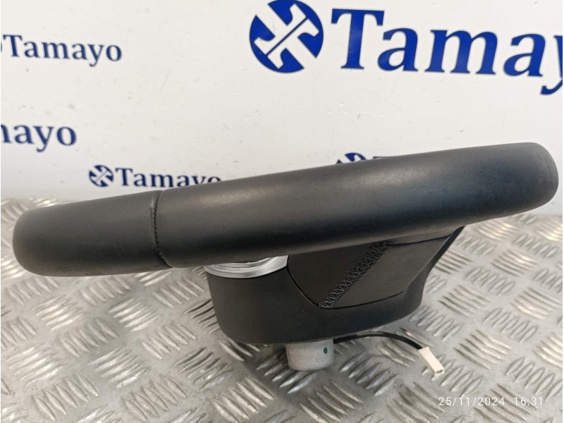 Recambio de volante para renault clio v 1.0 tce referencia OEM IAM 484002607R  34268120D