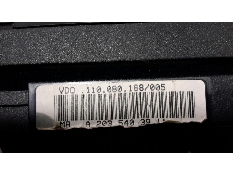 Recambio de cuadro instrumentos para mercedes-benz clase c (w203) familiar 1.8 cat referencia OEM IAM A2035402647  110080231001