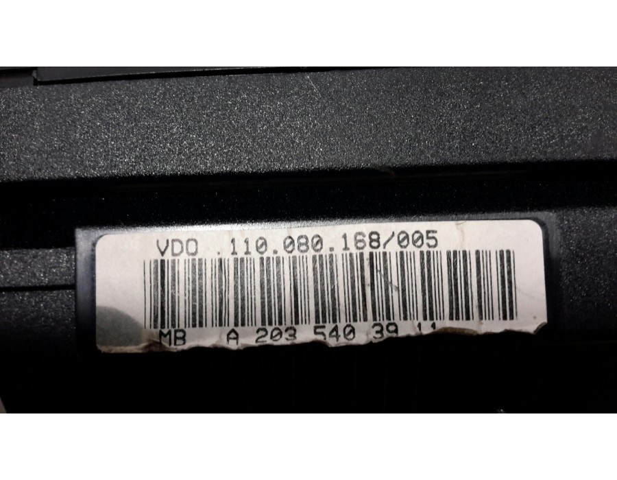 Recambio de cuadro instrumentos para mercedes-benz clase c (w203) familiar 1.8 cat referencia OEM IAM A2035402647  110080231001
