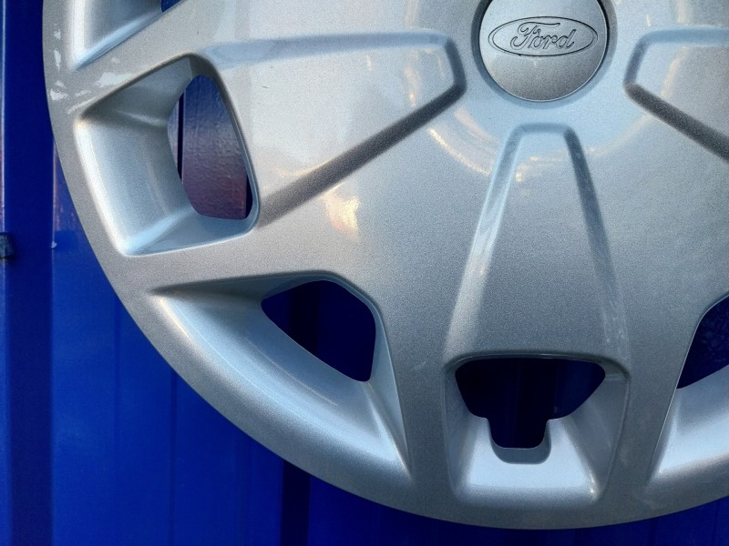 Recambio de tapacubos para ford transit furgón (tts) 2.0 tdci cat referencia OEM IAM BK21-1130-EC  