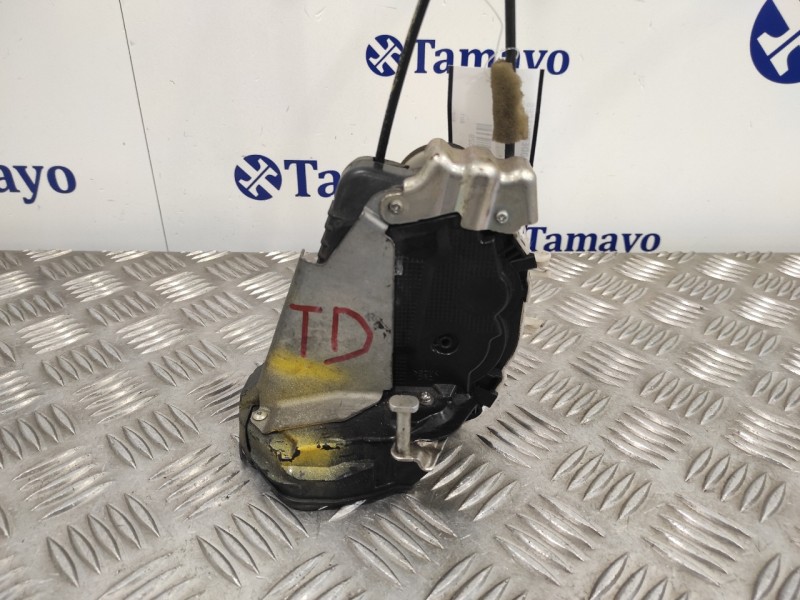 Recambio de cerradura puerta trasera derecha para toyota prius (nhw30) 1.8 16v cat referencia OEM IAM 14314110  