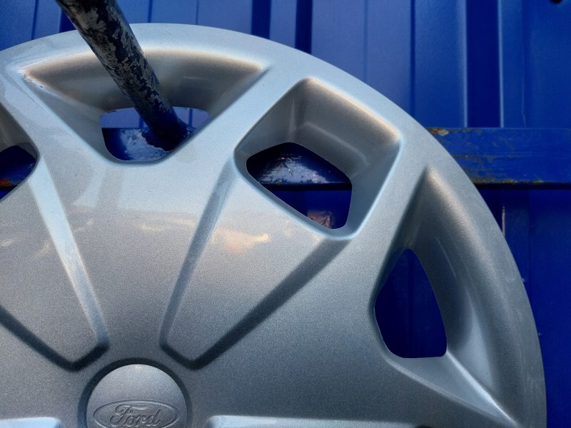 Recambio de tapacubos para ford transit furgón (tts) 2.0 tdci cat referencia OEM IAM BK21-1130-EC  