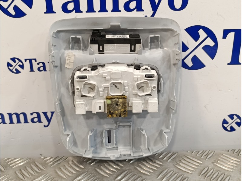Recambio de luz interior para peugeot 308 1.6 blue-hdi fap referencia OEM IAM 9677821577 9677822177 9677821777