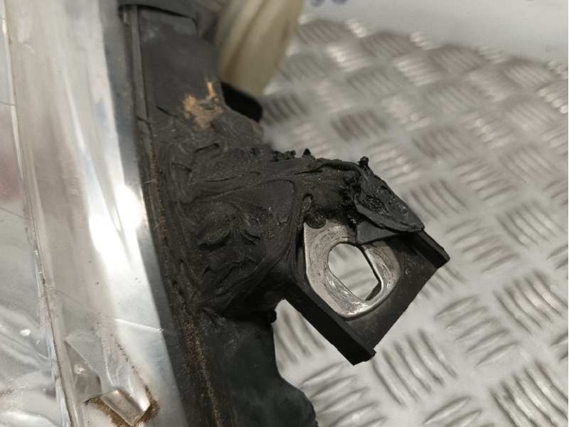 Recambio de faro izquierdo para mercedes-benz clase a (w169) referencia OEM IAM A1698200561  0301197211