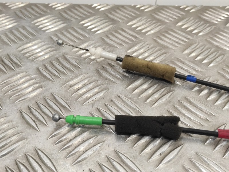 Recambio de cerradura puerta delantera izquierda para toyota yaris 1.3 16v cat referencia OEM IAM T4311140  