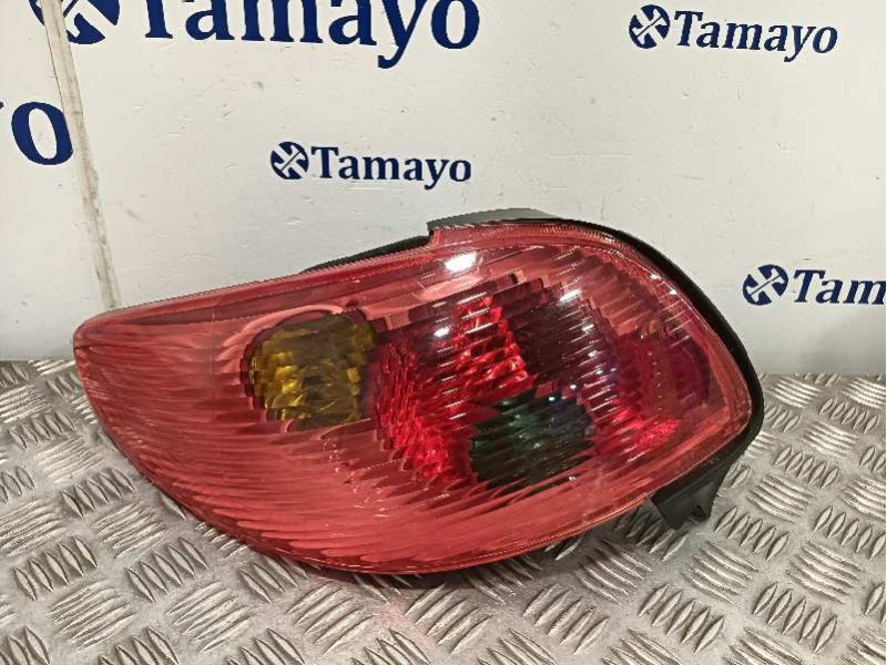 Recambio de piloto trasero izquierdo para peugeot 206 cc referencia OEM IAM   