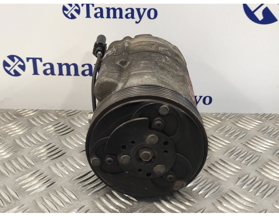 Recambio de compresor aire acondicionado para volkswagen golf iv berlina (1j1) 1.9 tdi referencia OEM IAM 1J0820803  