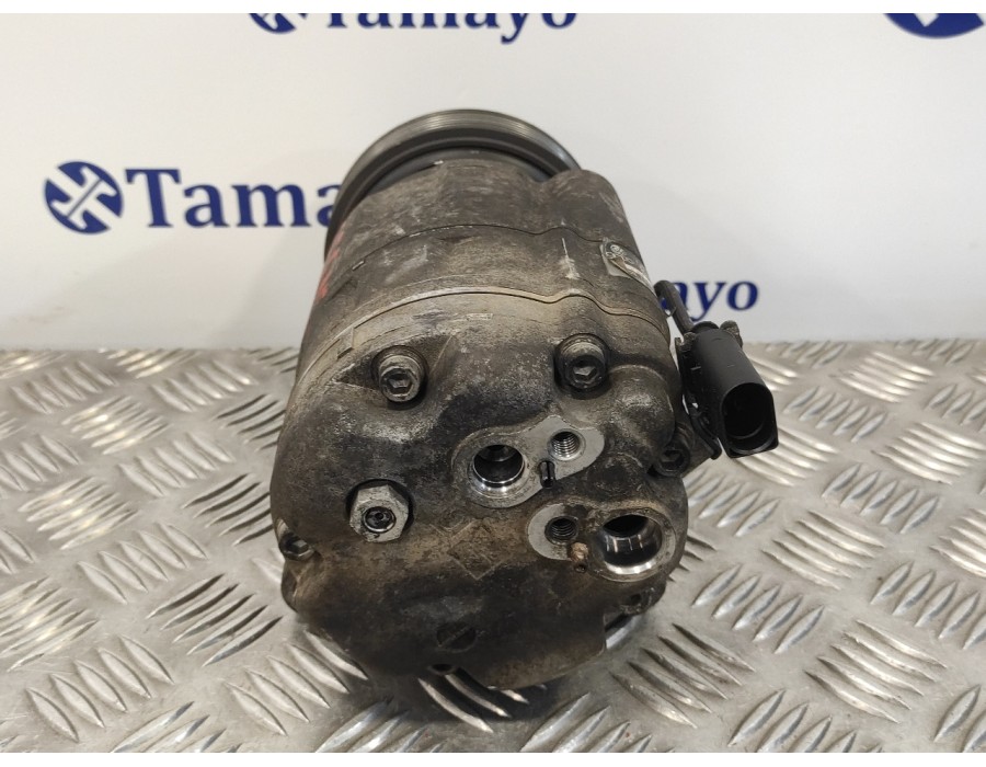 Recambio de compresor aire acondicionado para volkswagen golf iv berlina (1j1) 1.9 tdi referencia OEM IAM 1J0820803  