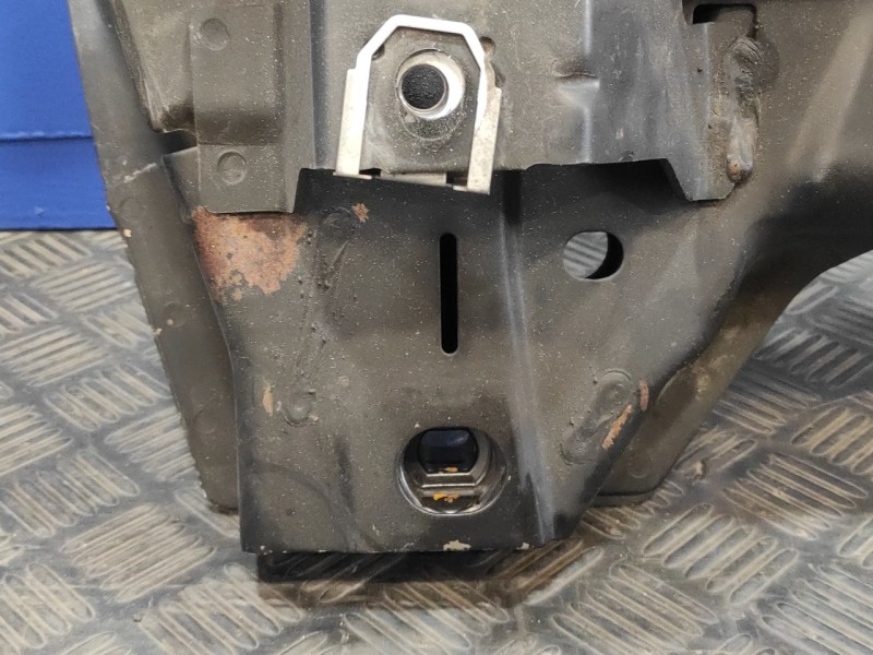 Recambio de puente delantero para citroën c-elysée 1.6 hdi fap referencia OEM IAM   
